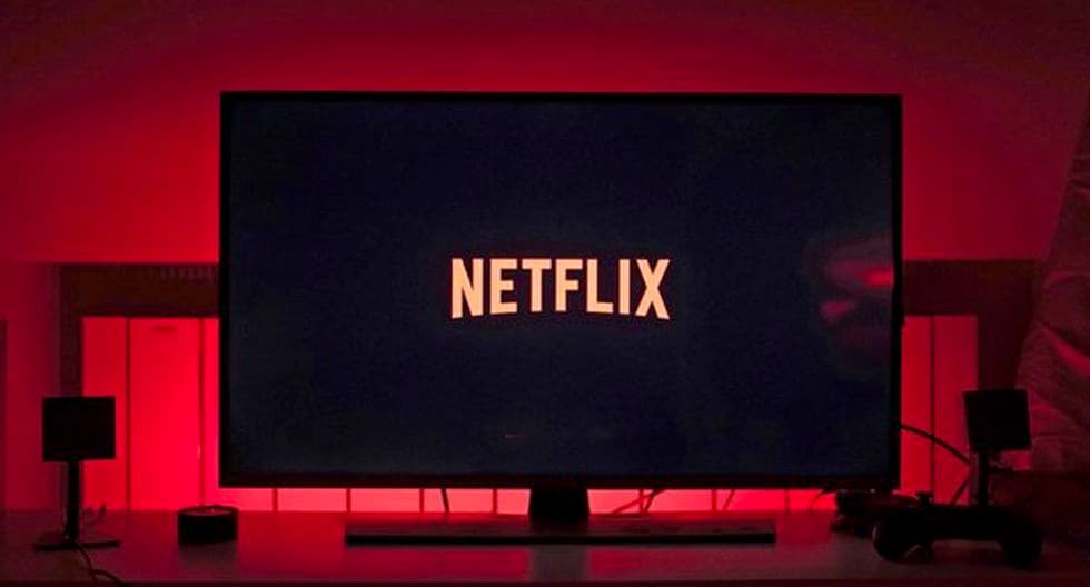 How to delete Watch Netflix section?