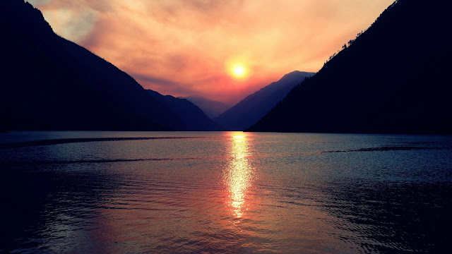 Mountains, lake, clouds, sunset wallpaper+ Wallpapers Download