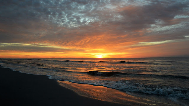 Wallpaper Sunset sea, waves, water, sun, backdrop+ Wallpapers Download
