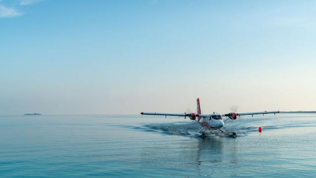 Sea plane screen background+ Wallpapers Download