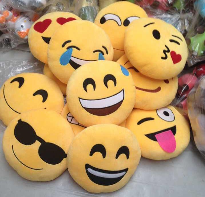 Emoji pillow cushions diameter 