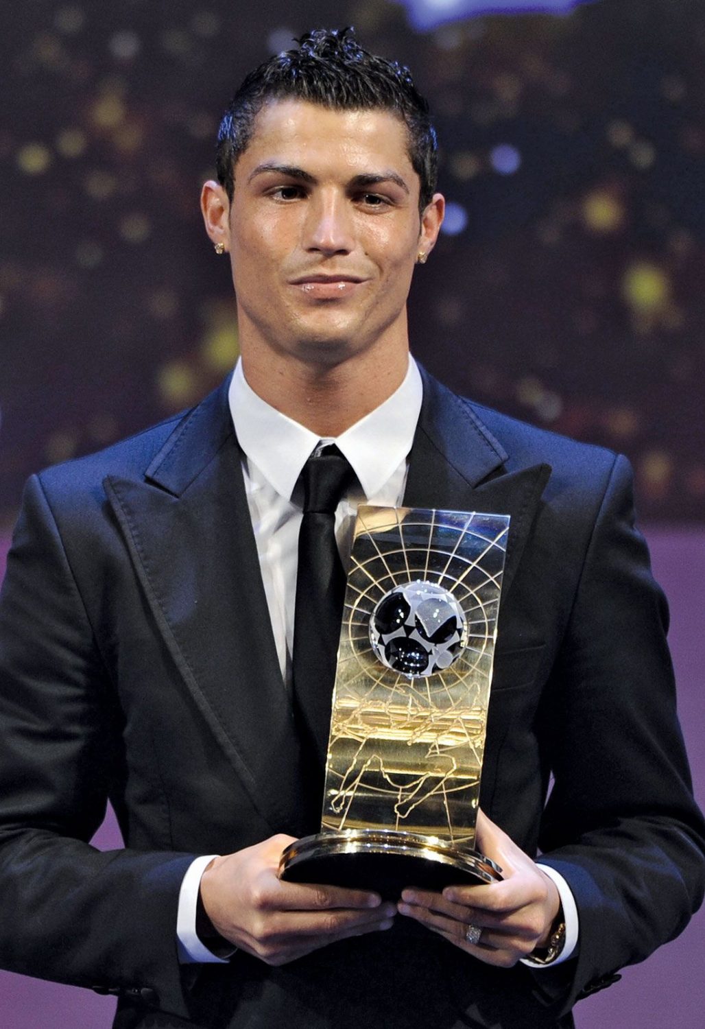 Cristiano Ronaldo Biography: Age, Career, Net Worth, and Recent Updates (2026)