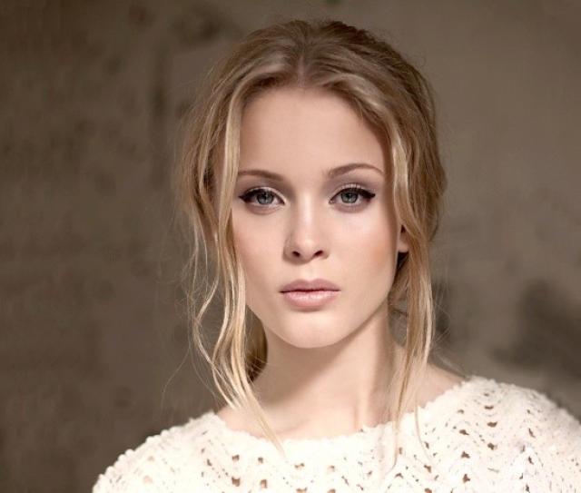 Zara Larsson Bio: Swedish Pop Sensation’s Age, Height, Career, Net Worth, Family Life, Why She’s Famous & 2026 Recent Works