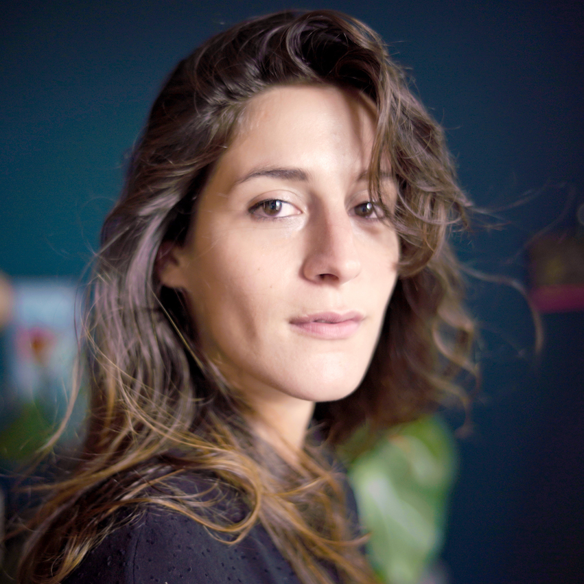 Eléonore “Léo” Hamelin Bio: Age, Career, Award-Winning Documentary Producer’s Recent Works, Family, Height & Why She Is Famous