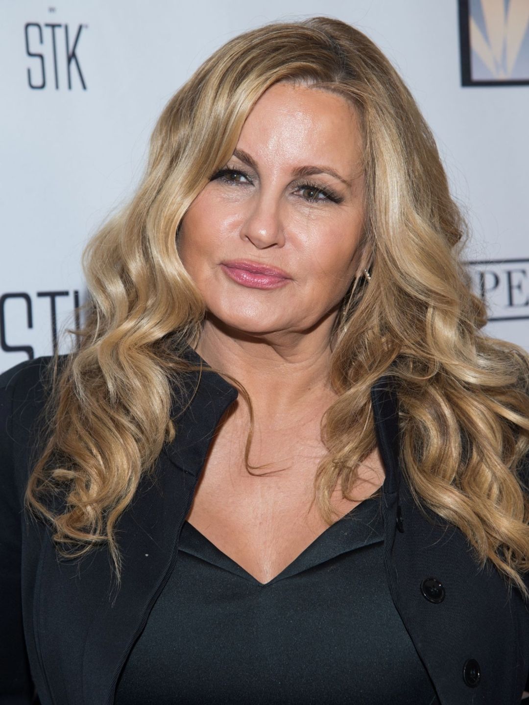 Jennifer Coolidge Biography 2026: Age, Height, Career, Family, and Why the Iconic Star is Dominating Hollywood Now