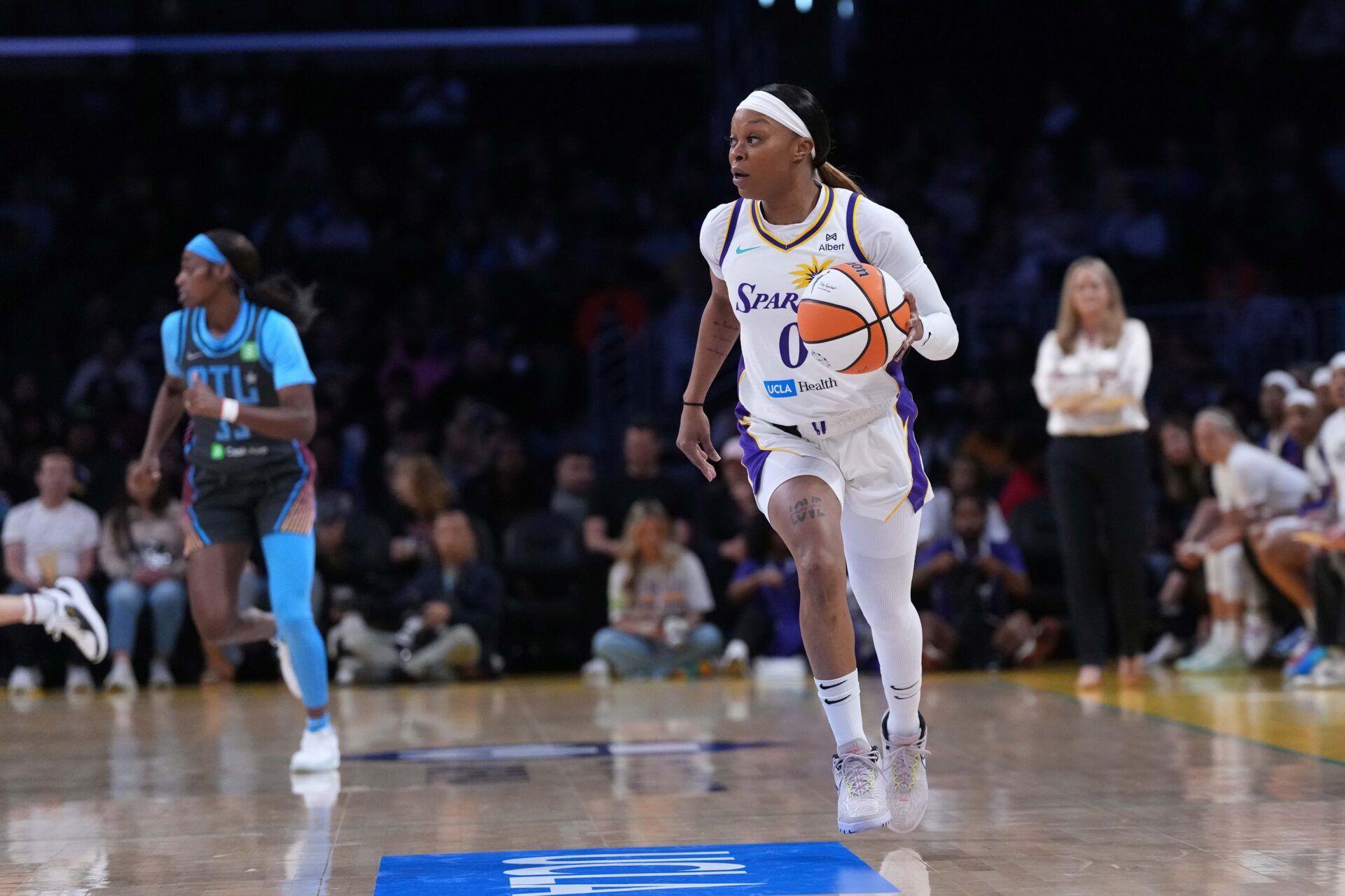 Odyssey Sims Bio: WNBA Scoring Sensation’s Age, Height, Career Stats, Recent Team Moves, Net Worth & Life Off the Court