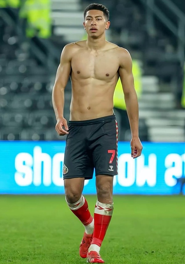Jude Bellingham Biography: Age, Height, Career Highlights, and Recent Performance Insights