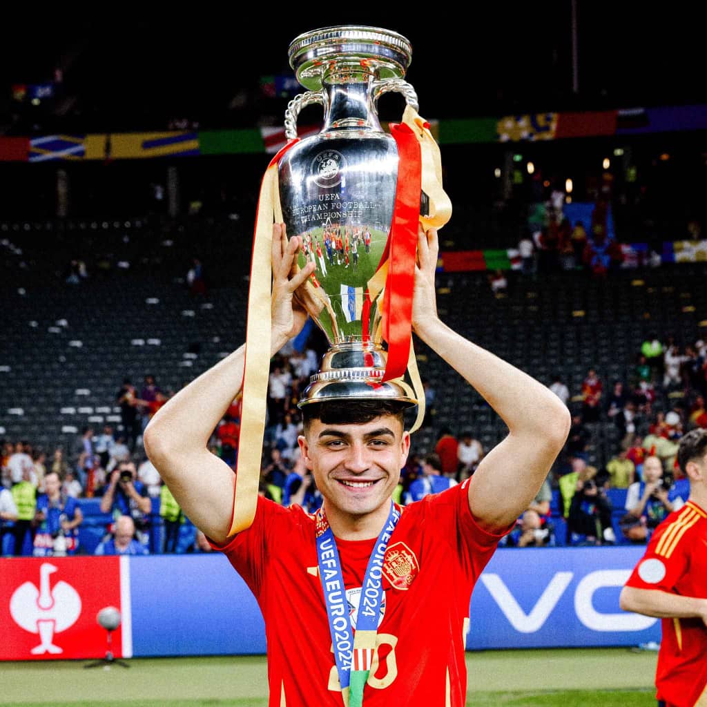 Pedri Biography: Age, Family, Siblings, Gf, Stats, Height, Salary, Net … Pedri: Biography, Age, Career Stats, Net Worth, and Recent Match Performance (2026 Update)