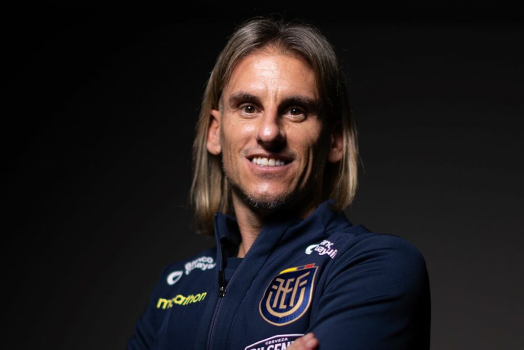 Sebastián Beccacece descartó salir de la Selección de Ecuador – El Comercio Sebastián Beccacece: Biography, Age, Career, and Recent Coaching Success