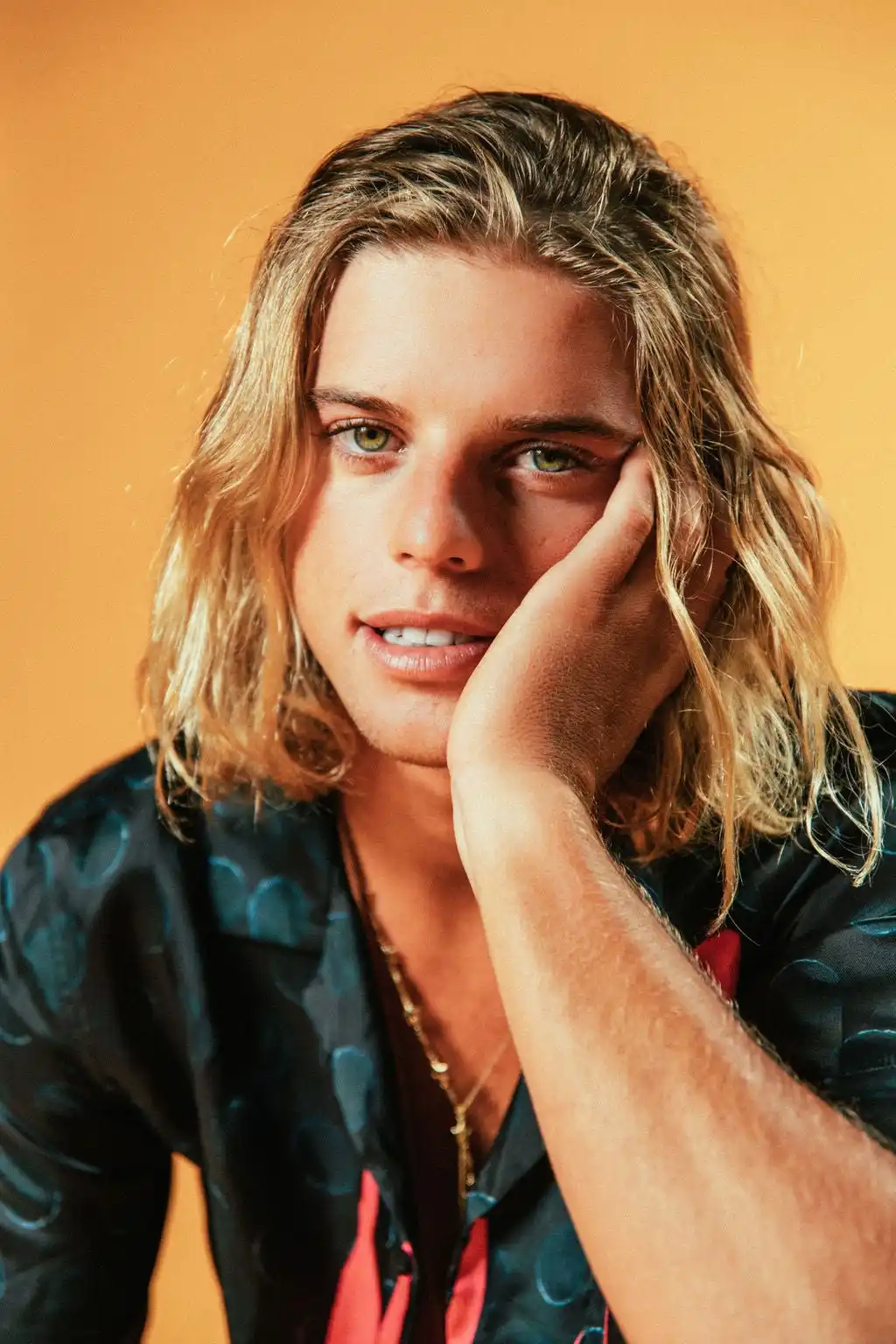 Alex Hayes Biography: Age, Girlfriend, Net Worth, Height, Brother … Alex Haye Biography: Age, Career, Notable Works, and Recent Professional Updates