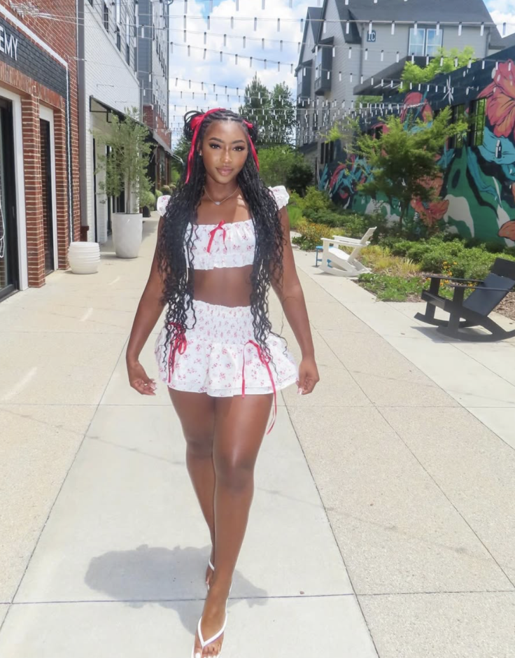 10 Photos of Aniya Harvey: Love Island USA Star Reveals Her Dad Is … Aniya Harvey Biography: Age, Career, Notable Works, and Recent Professional Activity