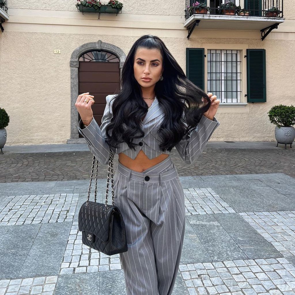 Asena Neuhoff Biography: Age, Career, Family, and Recent Professional Works