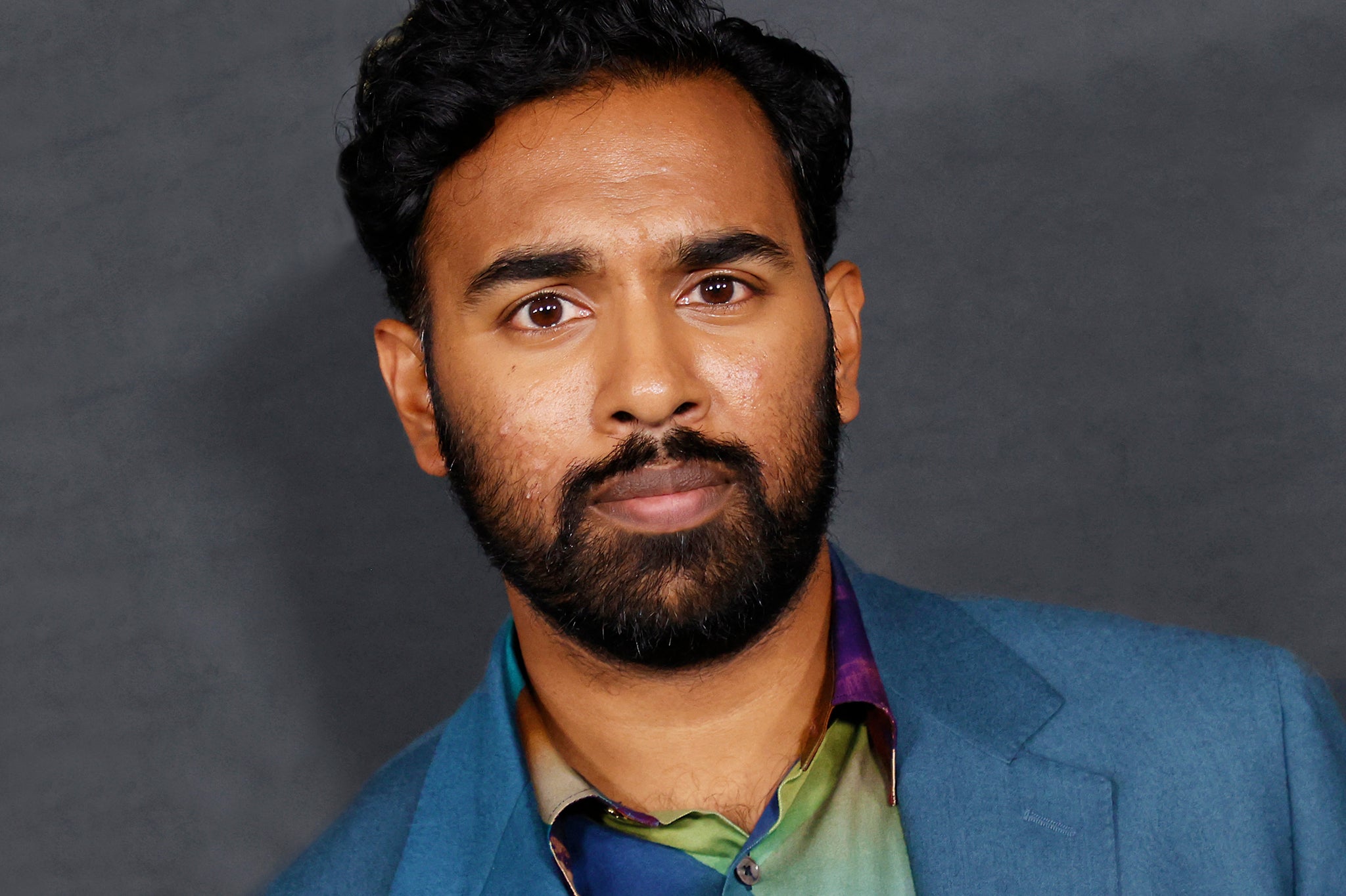 Wer ist Himesh Patel? Alles über den britischen Schauspieler Himesh Patel Biography: Age, Career Milestones, Family, and Latest Projects (2026 Update)
