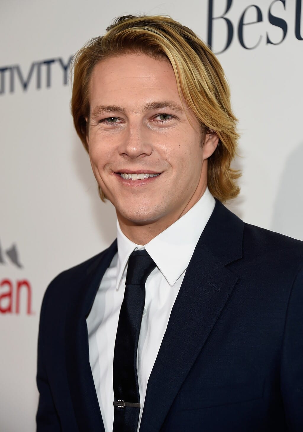 Luke Bracey – Australian Actor | Facts, Net worth & Age Luke Bracey Biography: Age, Height, Career Highlights, and Recent Projects 2026