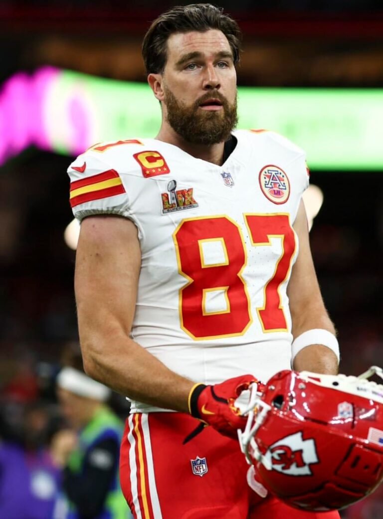 Travis Kelce Wife, Net Worth, Age, Daughter & Career – tutorayo.net Travis Kelce Biography: Age, NFL Career, Net Worth, and Recent Life Updates